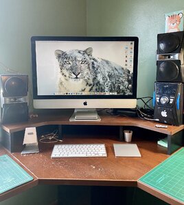 Mac Station1.jpg
