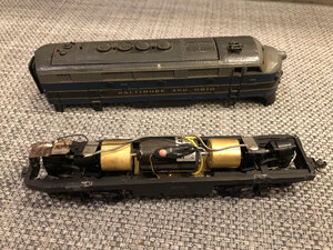 locomotive1.jpg