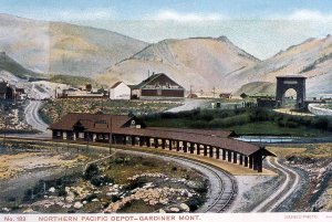 northernpacificdepotgardiner[1].jpg