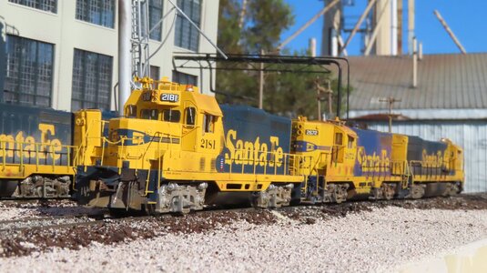 ATSF power on the ready track at Cleburne.jpg