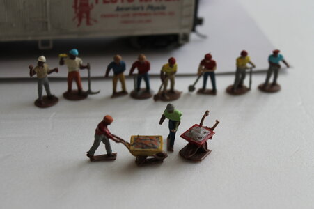 20220122 workmen 2.JPG