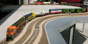 1366BNSFtrain1.jpg