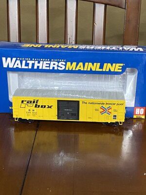 BN Railbox Boxcar 2-2023.jpg