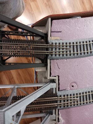 liftout bridge track alignment 1.jpg