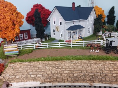 Amish farm, Stoltzfus farmhouse.jpg
