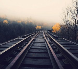 Rail_Track-wallpaper-11119492.jpg