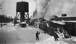 2 Plow-train,  1917).jpg