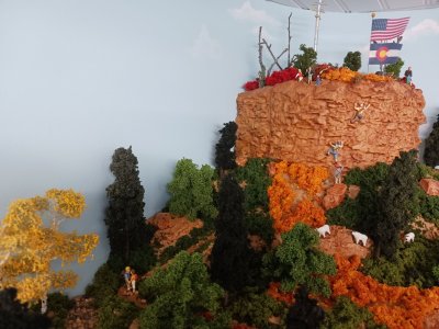 13  Hikers 5.jpg