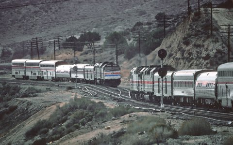 Desert_Winds_meet_at_Lugo,_California,_February_1981.jpg