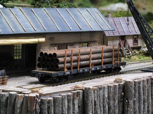 New flatcar with load.jpg
