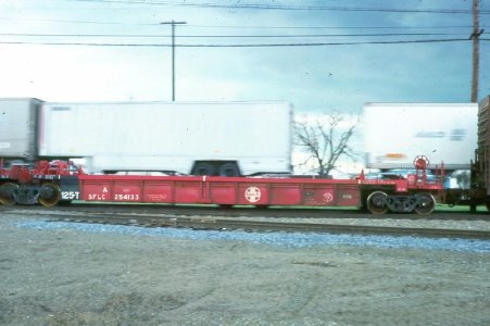 ATSF_Well_Cars_03.jpg ATSF_Well_Cars_03.jpg