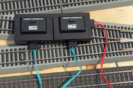 Bachmann DCC decoders for turnouts_proc.jpg
