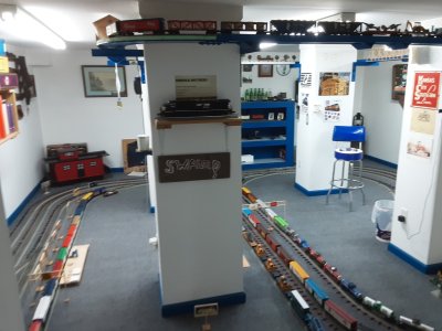 TRAIN ROOM.jpg