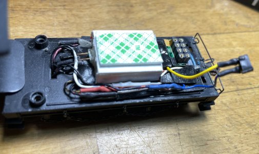 SBLK 101 - Tender (2) Speaker.JPG