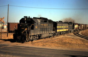 GP35-708-date-and-location-unknown-600x389.jpg