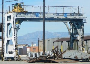 ATSF VERNON TEAM CRANE.jpg
