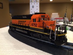 EngineKatoSD40_2.jpg EngineKatoSD40_2.jpg