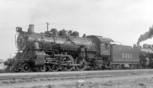 ATSF_locomotive_engine_number_1313_engine_type_462.jpg