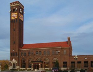 Milwaukee_Road_Station_(Great_Falls)_2002-05.jpg