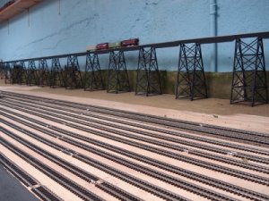 Trestle with backdrop 2 (400x300).jpg