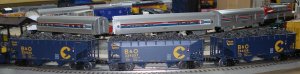 Lionel 6-21882 Chessie B&O Offset Hopper 3 Pack.jpg