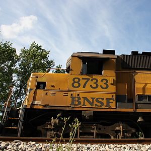 BNSF 8733