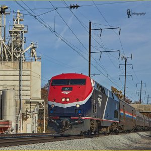 Train 43 10_30_24 at Atglen PA...Gary Pancavage Photo.jpg