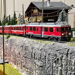 Main001.jpg