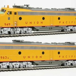 UP 949 & UP 963_x.jpg