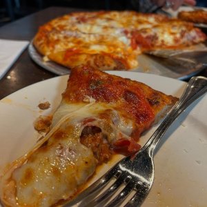 Pizza.jpg