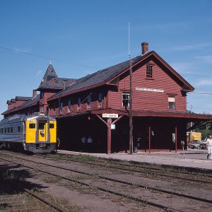 VIA6116-21Aug1985-Kentville.jpg