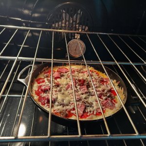 LeoPizza2.jpg