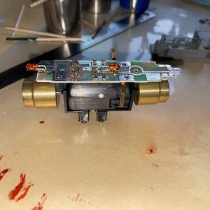 KATO CIRCUITBOARD AND MOTOR.jpg