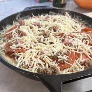 Pizza 2.jpg