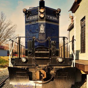 Colebrookdale GP9 at Pottsville Station.jpg