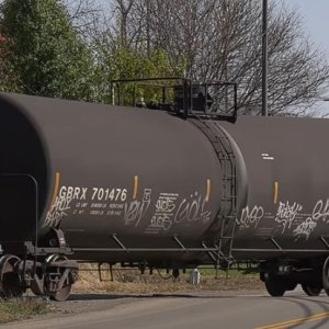 GBRX 701476 Tank Car.jpg