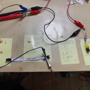 LIGHTS ON CHARGER OFF.jpg