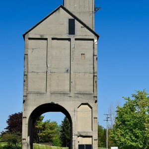 Grand_Trunk_Western_Railroad_Grand_Haven_Coal_Tipple.jpg