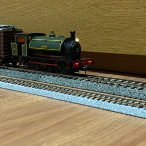 HUNSLET ON THE MOVE.jpg