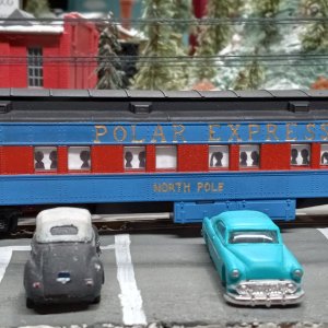 Athearn Polar Express cars (My models) (1).jpg