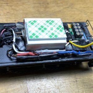 SBLK 101 - Tender (2) Speaker.JPG