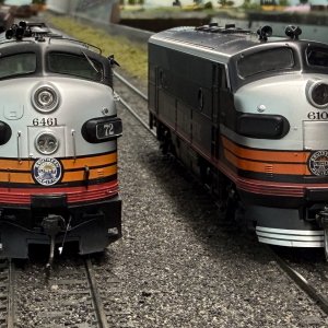 Stewat vs Athearn F's.jpeg