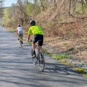 People_On_Rail_Trail_08.jpg