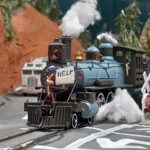 Mantua Colorado Midland 22 vs Wile E. Coyote (My models) (2).jpg