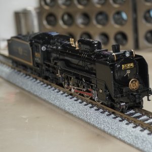 RIGHT FRONT.JPG