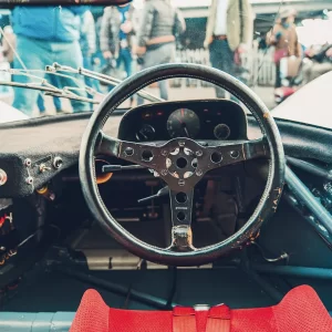 360 mm 917 wheel vs Shift knob for reference.webp