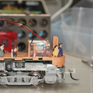 SPEAKER WIRES.JPG