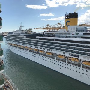 Costa Pacifica passing in Barcelona 7th May 24  23.jpg