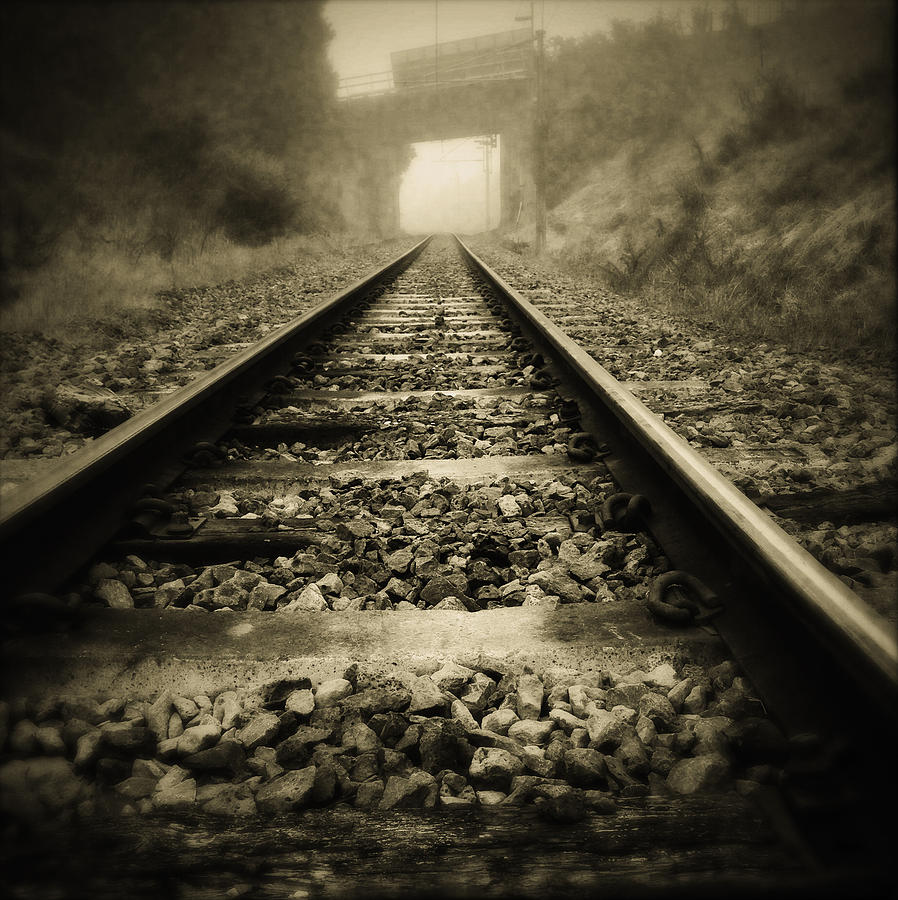 1-railway-tracks-les-cunliffe.jpg