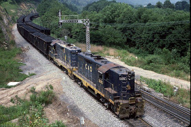 C&O 5883 at Coal Creek Jct, KY_8-9-1984.jpg
